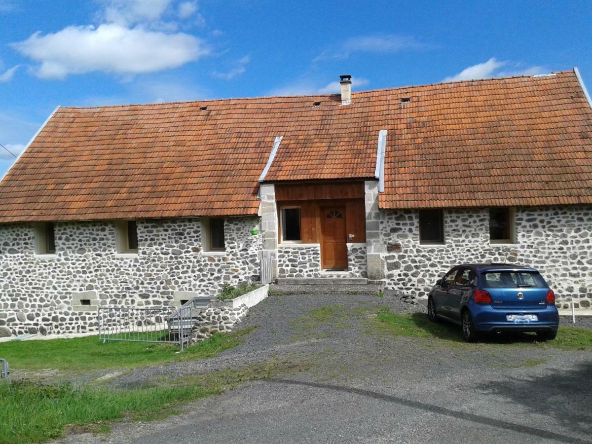 Apartament Le Bon Air Est Dans Le Pre Champagnac  Zewnętrze zdjęcie